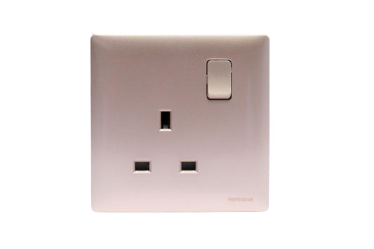 13a-1-gang-switched-socket-91405ch-innova-gold-windsor