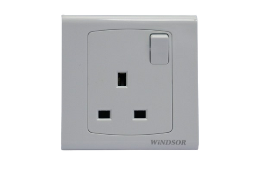 13a-1-gang-switched-socket-d405-royal-star-white-windsor