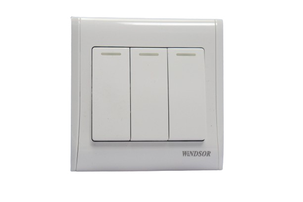 3-gang-2-way-switch-wide-toggle-p306f-pioneer-white-windsor