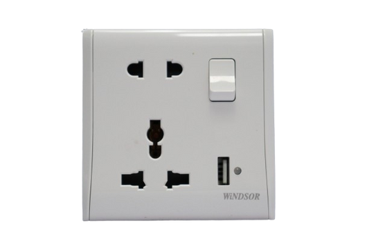 13a-1gang-universal-socket-with-usb-p484f-pioneer-white-windsor