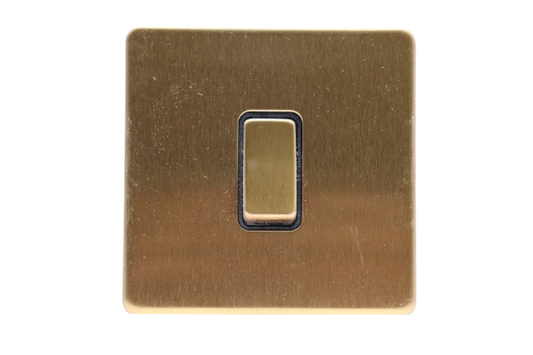 1-gang-1-way-switch-10a-vc301j-vip-gold-windsor