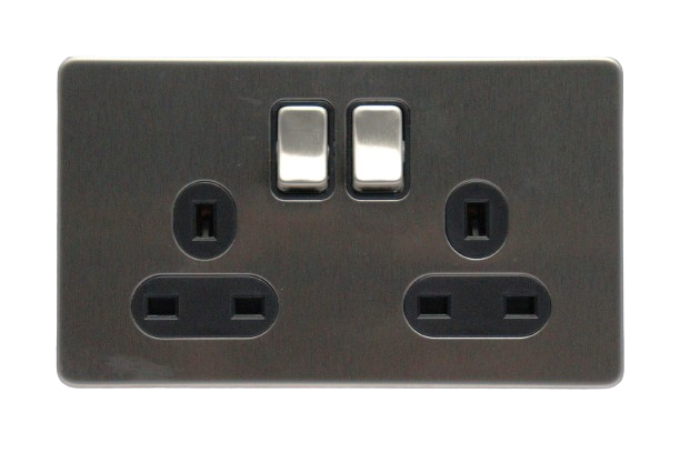 13a-2-gang-switched-socket-single-pole-vc406y-vip-chrome-windsor