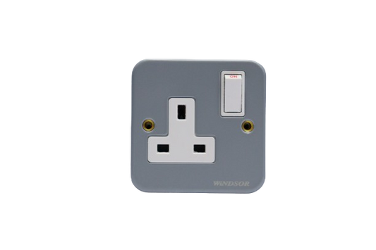 13a-1-gang-switched-socket-m405-metallic-windsor